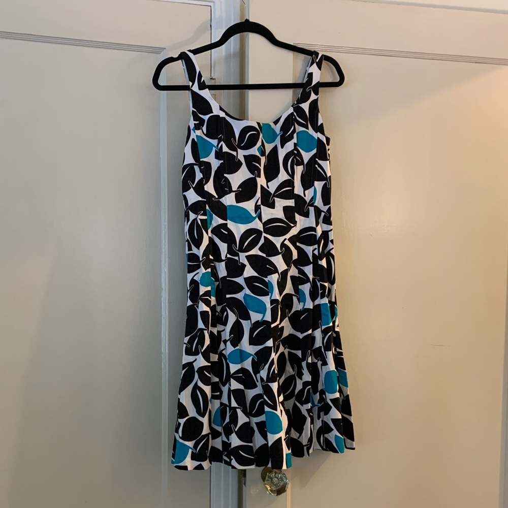 Nine West black, white, and blue leaf print dress